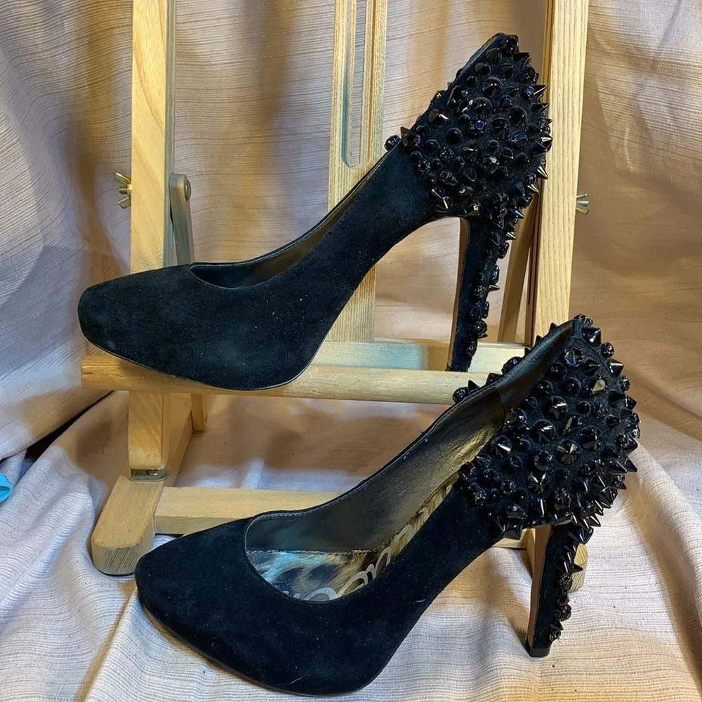 Sam Edelman almost NEW leather studded heels